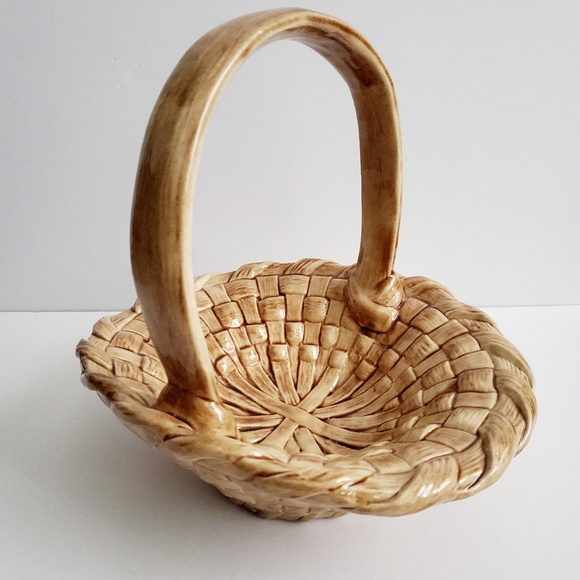 RARE VTG Woven Basket w/ Handle Ceramic Signed Beaded Fruits Included (7pcs) - Picture 2 of 16